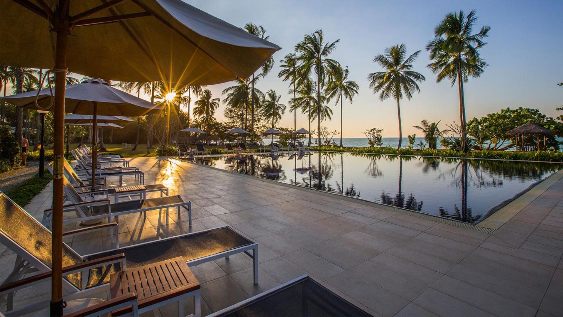 Kantary Beach Hotel Villas & Suites Khao Lak Exterior foto